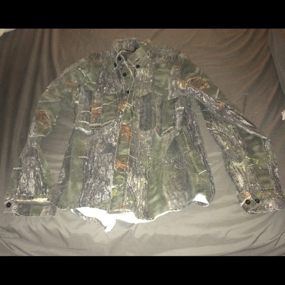 𝅺LONGLEAF Camo Button Down LS - Picture 1 of 4